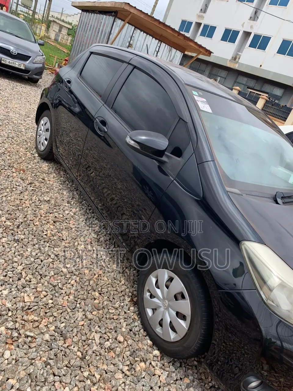 Toyota Vitz 2013 Black