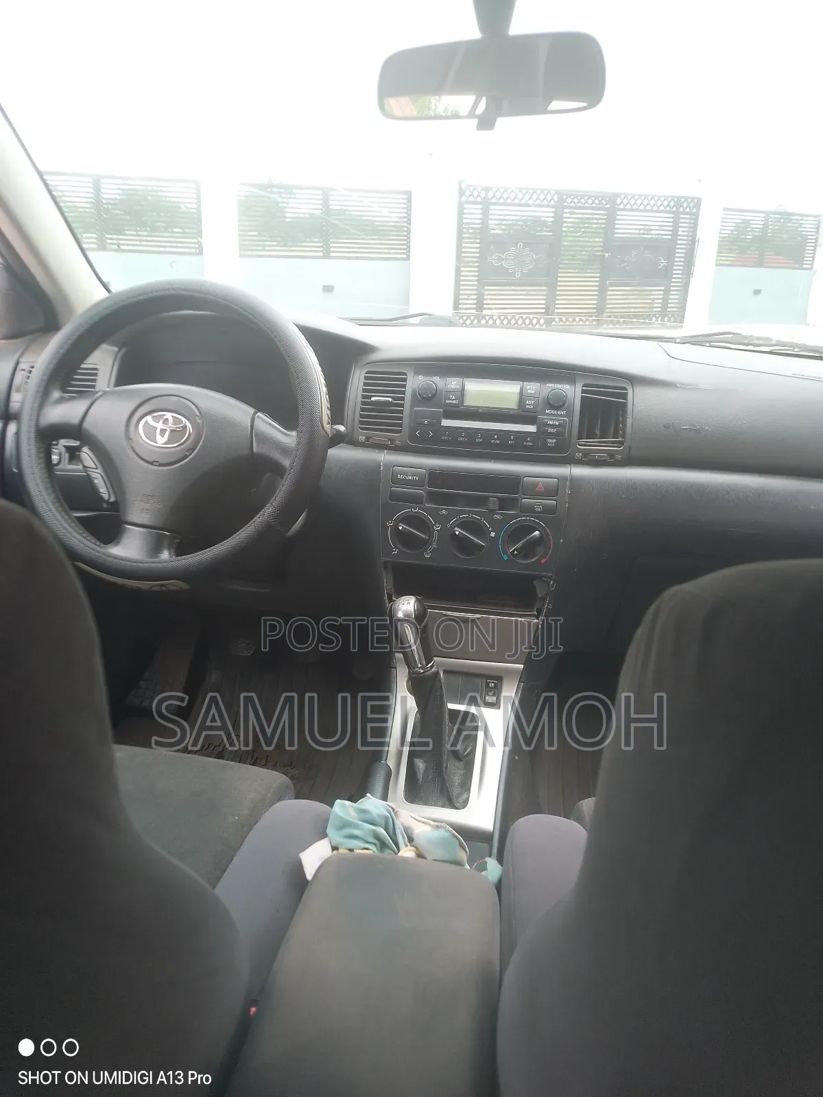 Toyota Corolla Altis 2011
