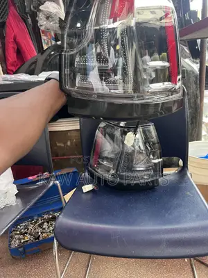 2018,2019,2020,2021,2022,2023,2024 Taillight for Lexus LX570