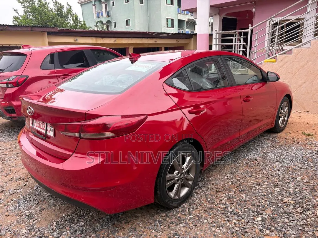 Hyundai Elantra 2017 Red
