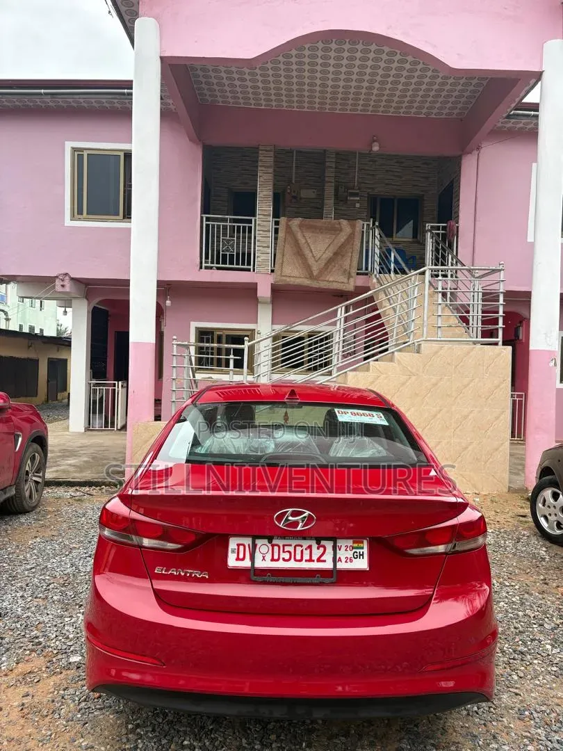 Hyundai Elantra 2017 Red