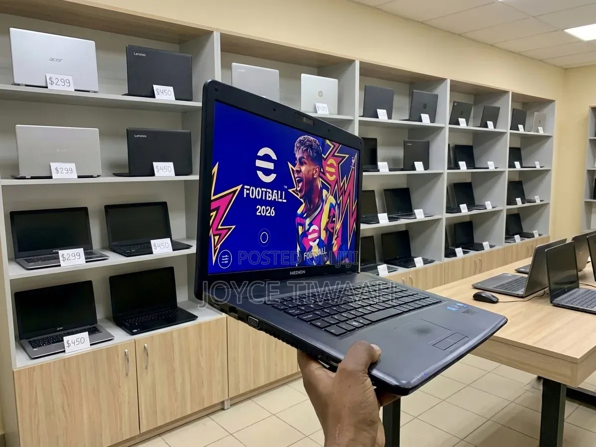 Laptop Medion Akoya P6677 8GB Intel Core i5 HDD+SSD 1T