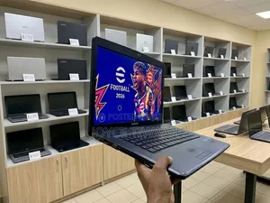 Laptop Medion Akoya P6677 8GB Intel Core i5 HDD+SSD 1T