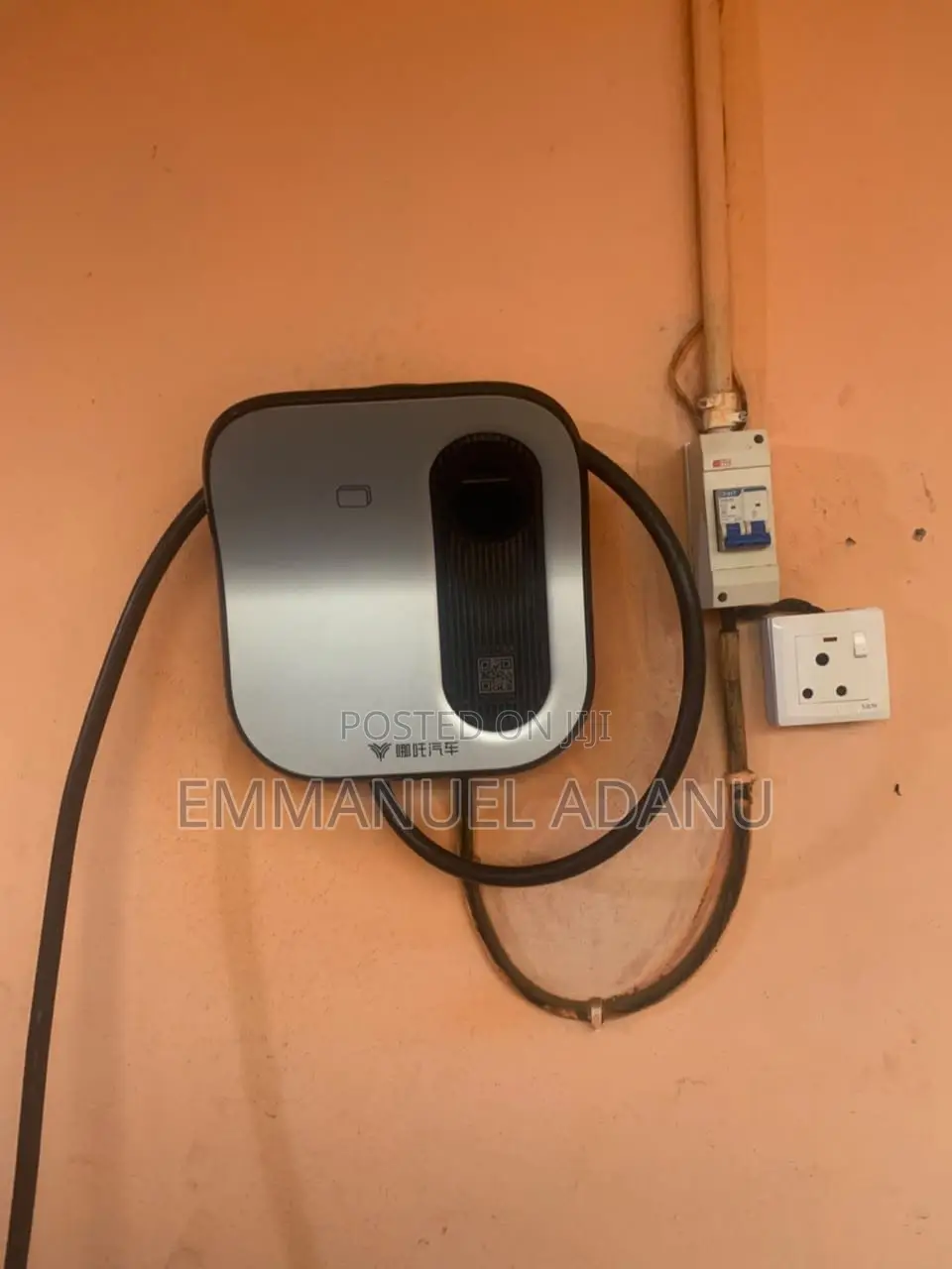 Level 2 Electric Vehicle(EV) Charger, 7kw for Sale.