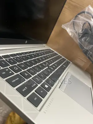 Laptop HP EliteBook 845 G8 16GB AMD Ryzen 5 SSD 256GB