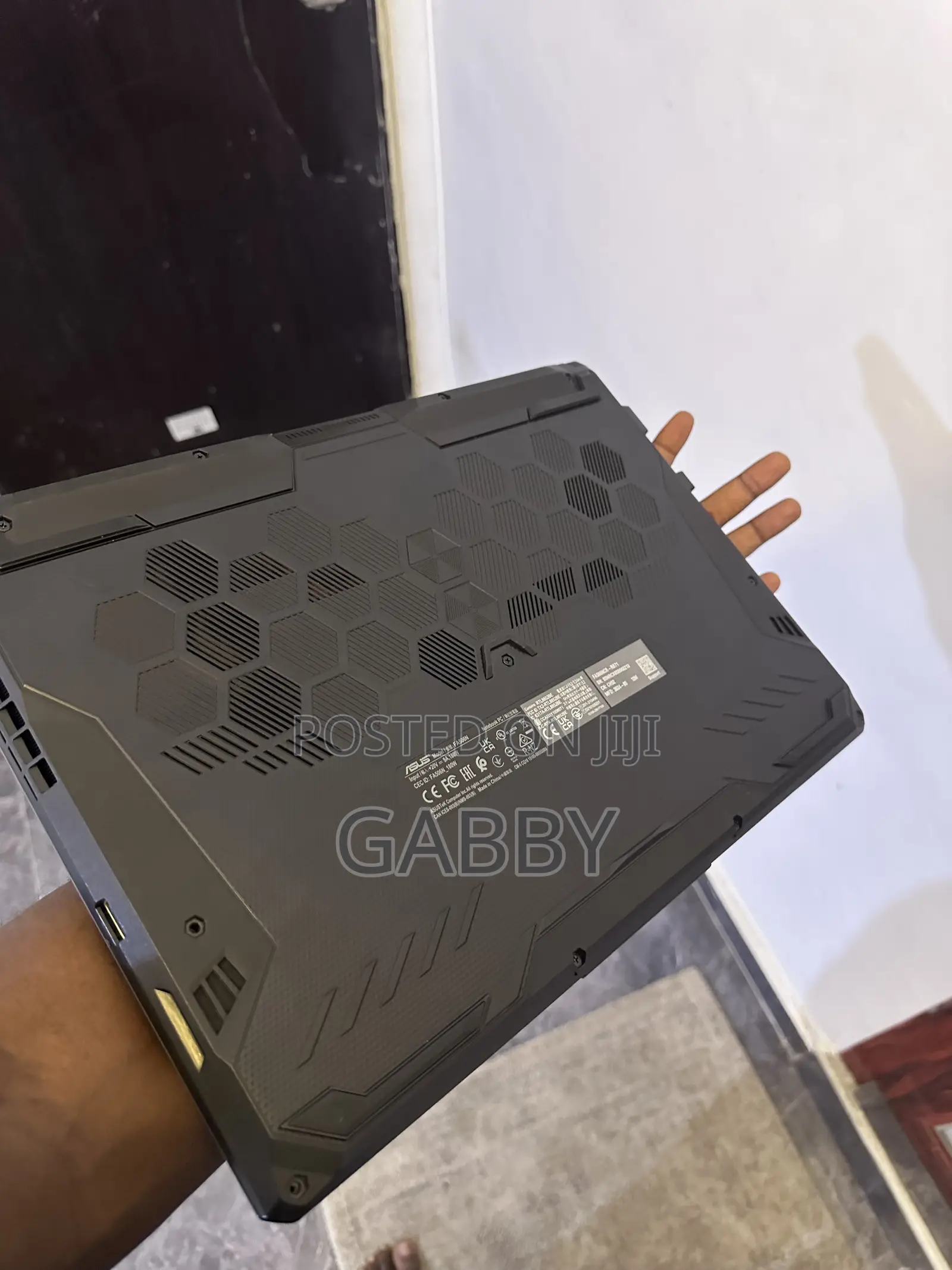 Laptop Asus TUF Gaming A15 16GB AMD Ryzen 7 SSD 1T
