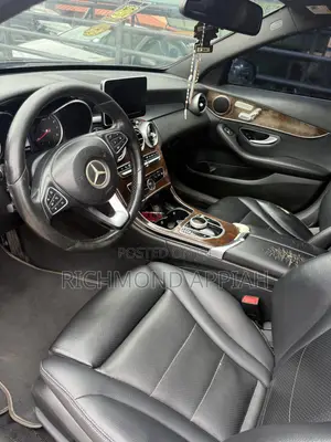 Mercedes-Benz C300 2018 Blue