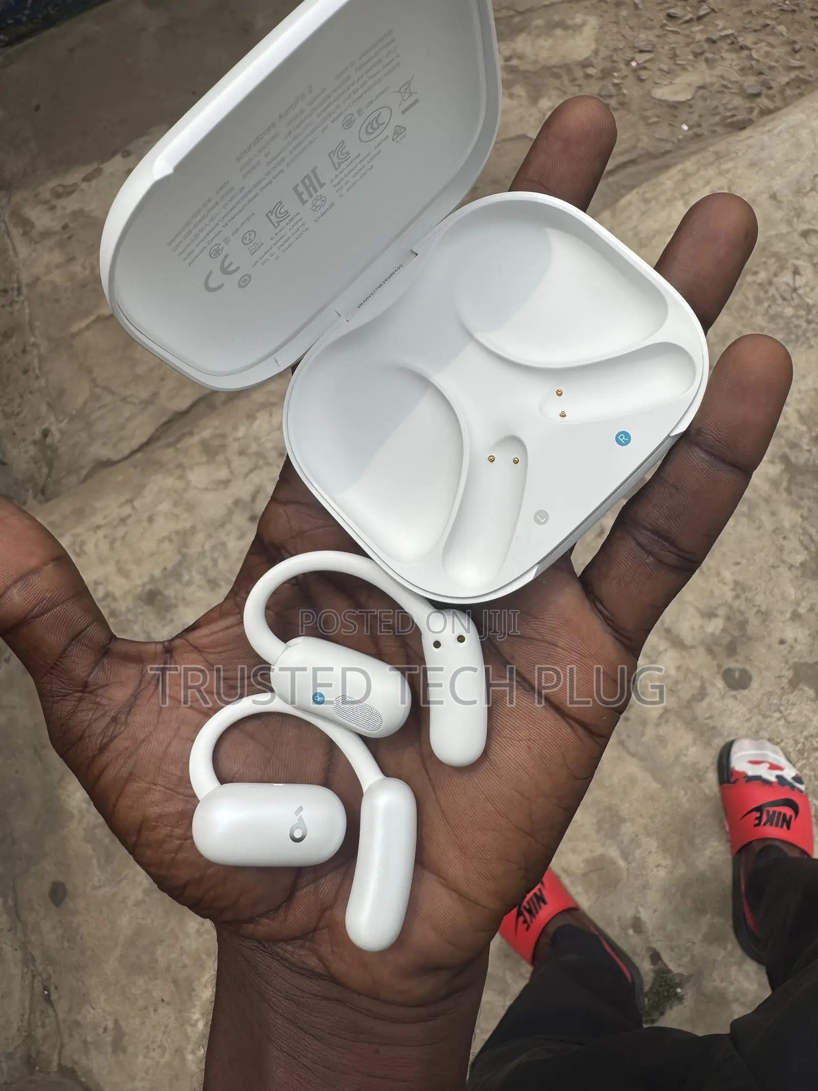 Open Box Anker Aero Fit Pro Bluetooth Earbuds From America for Sale