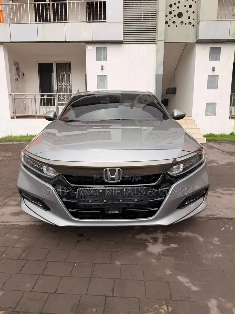 Hyundai Elantra 2019 Silver