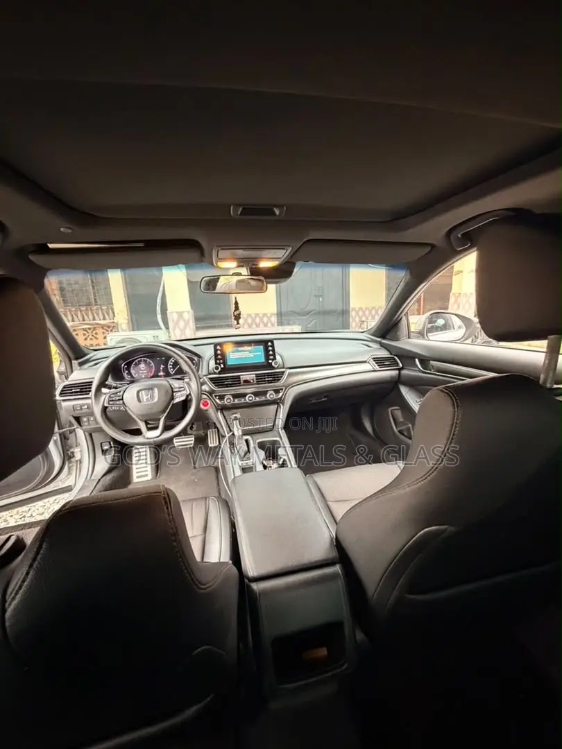 Hyundai Elantra 2019 Silver