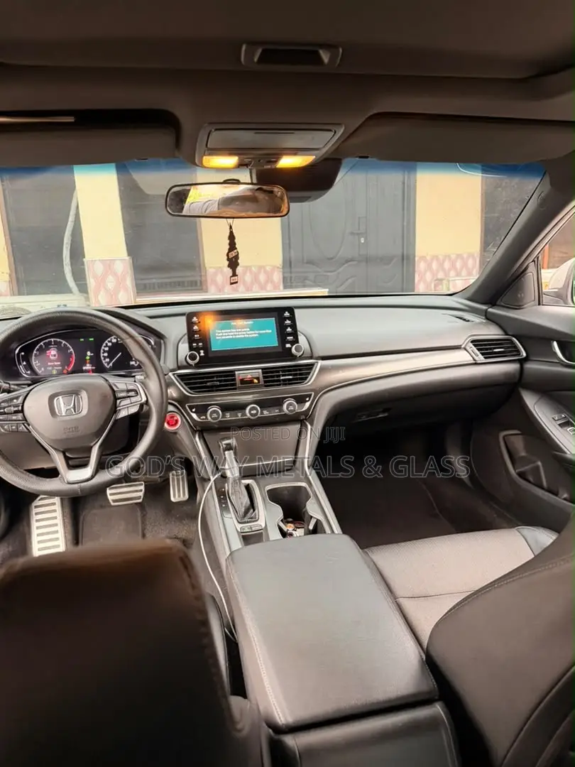 Hyundai Elantra 2019 Silver