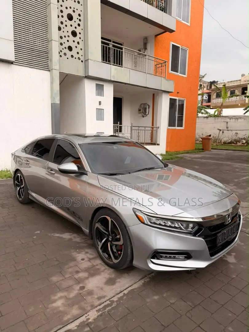 Hyundai Elantra 2019 Silver