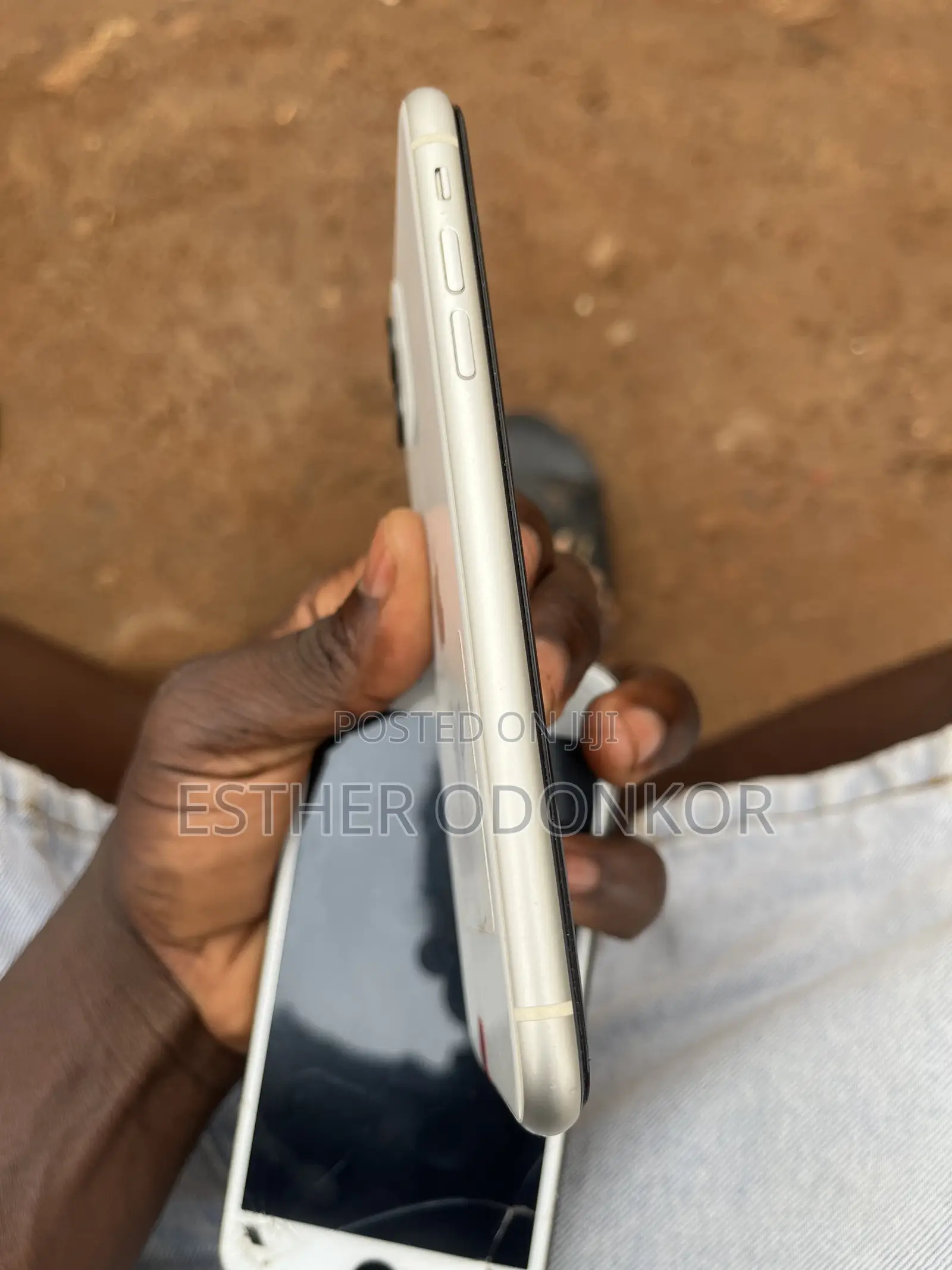 New Apple iPhone 11 128 GB White
