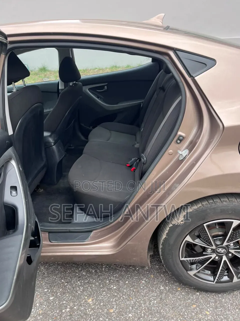 Hyundai Elantra 2016 Brown