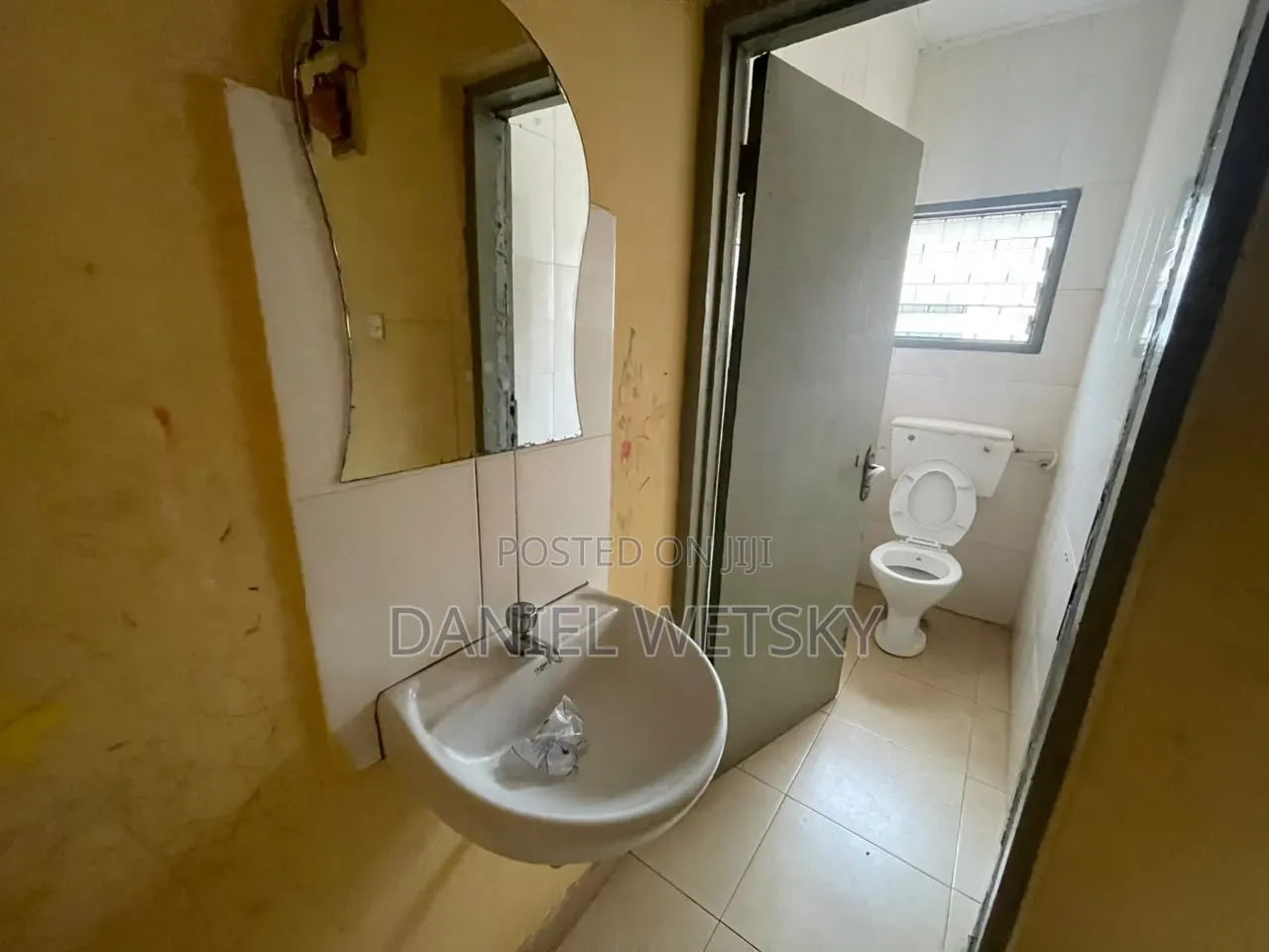 3bdrm Apartment in Seven Great, Exhibition for rent