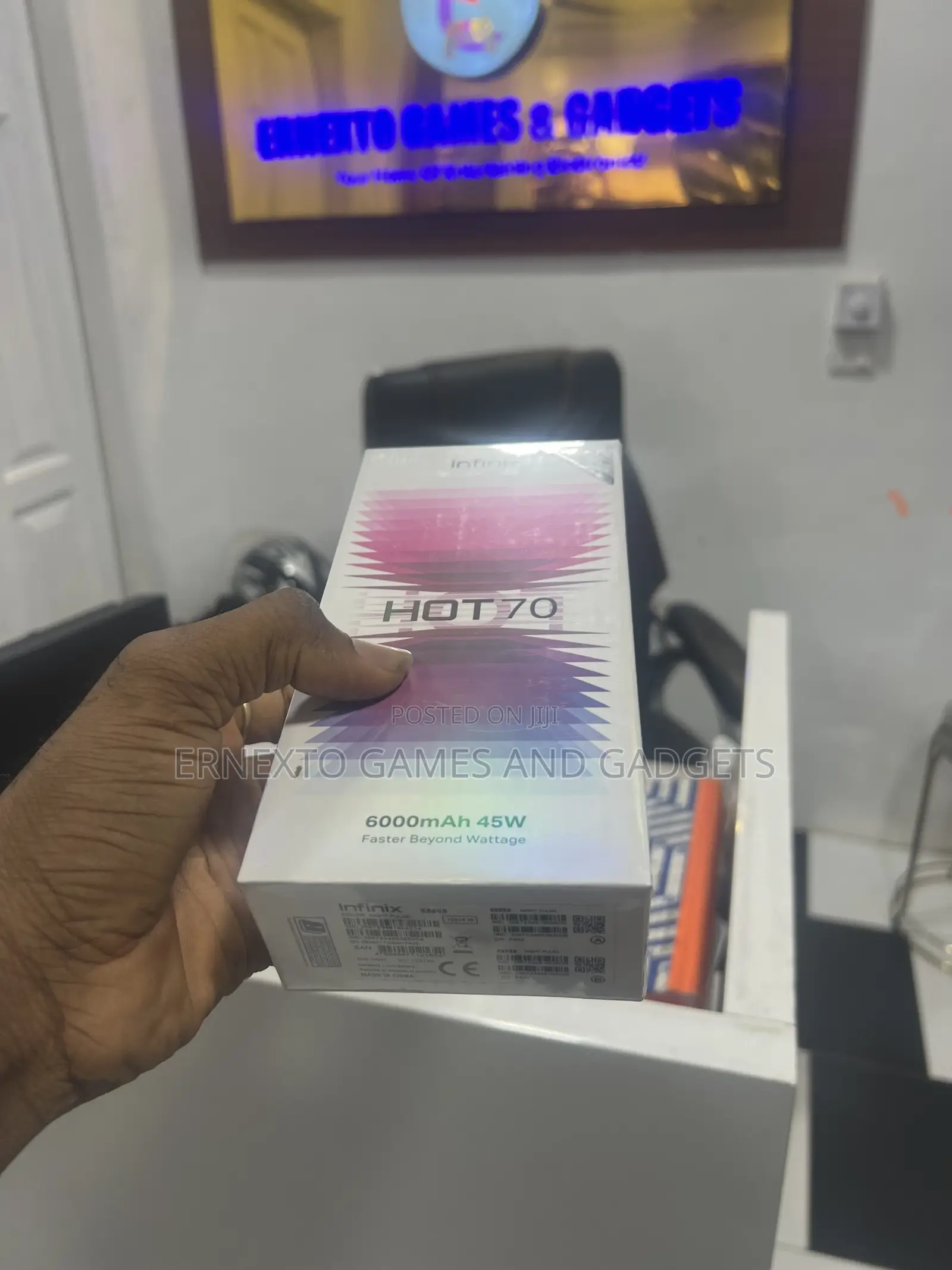 New Infinix Hot 70 128 GB Black