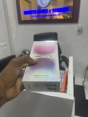 New Infinix Hot 70 128 GB Black