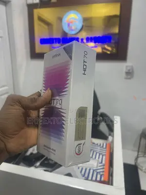 New Infinix Hot 70 128 GB Black