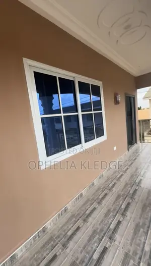 2bdrm Apartment in Tema Metropolitan for rent