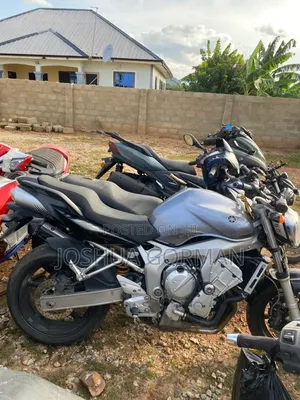 Yamaha FZ6 2009 Silver