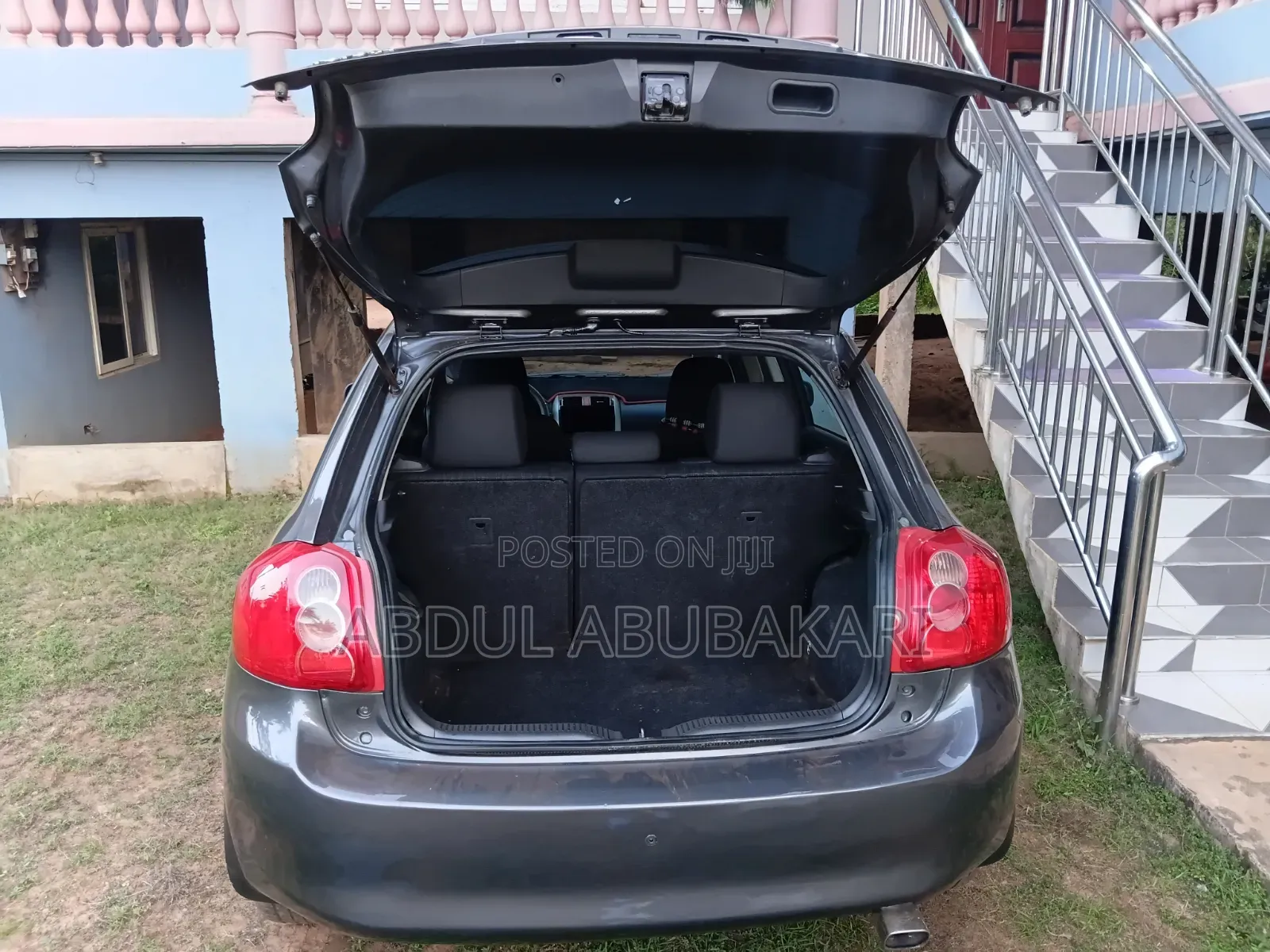 Toyota Yaris 2019 Gray