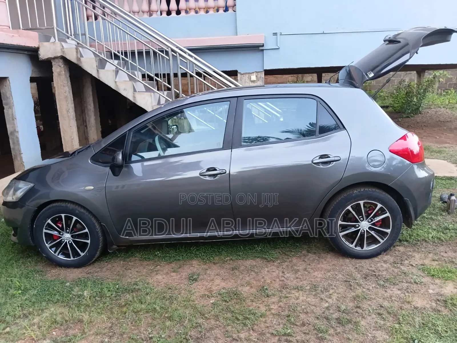 Toyota Yaris 2019 Gray