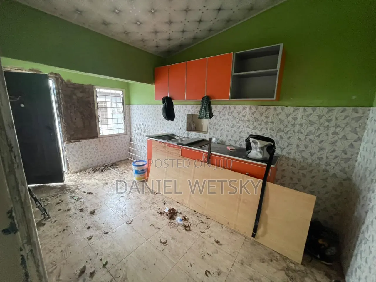 3bdrm House in Dansoman, Exhibition for rent