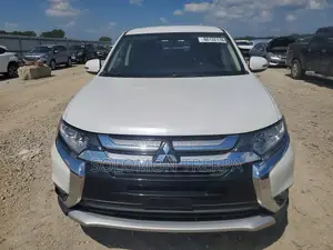 Mitsubishi Outlander SE FWD 2018 White