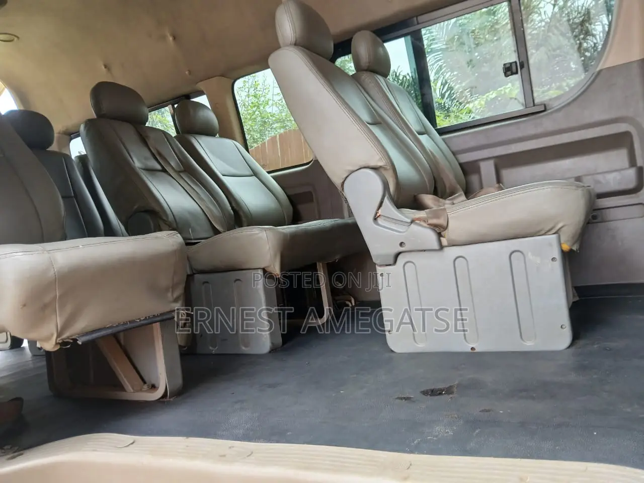 Toyota HiAce 2012 White