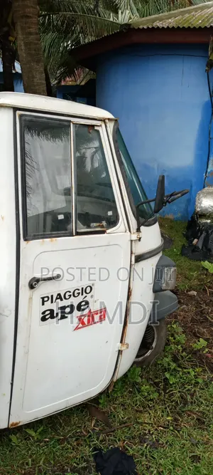 New Piaggio 2020 White