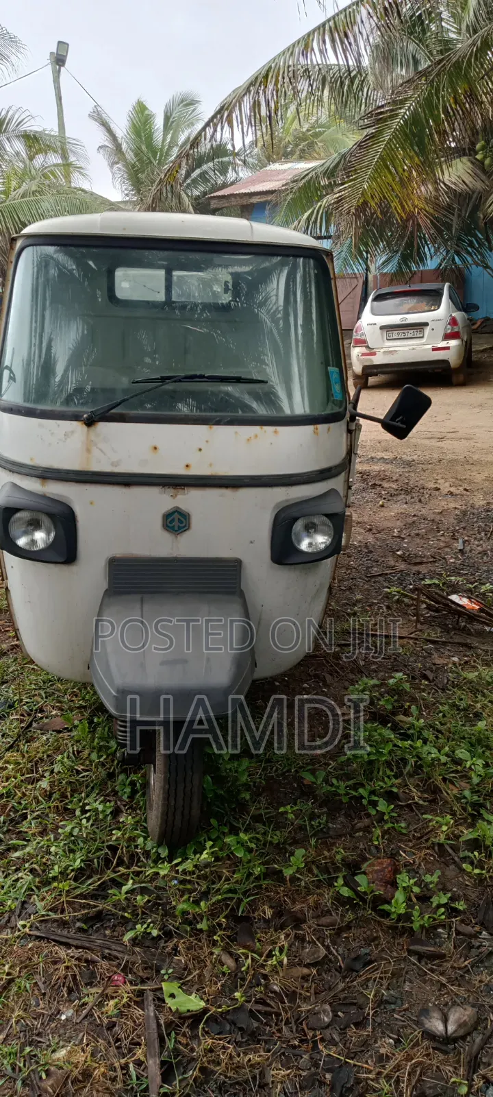 New Piaggio 2020 White