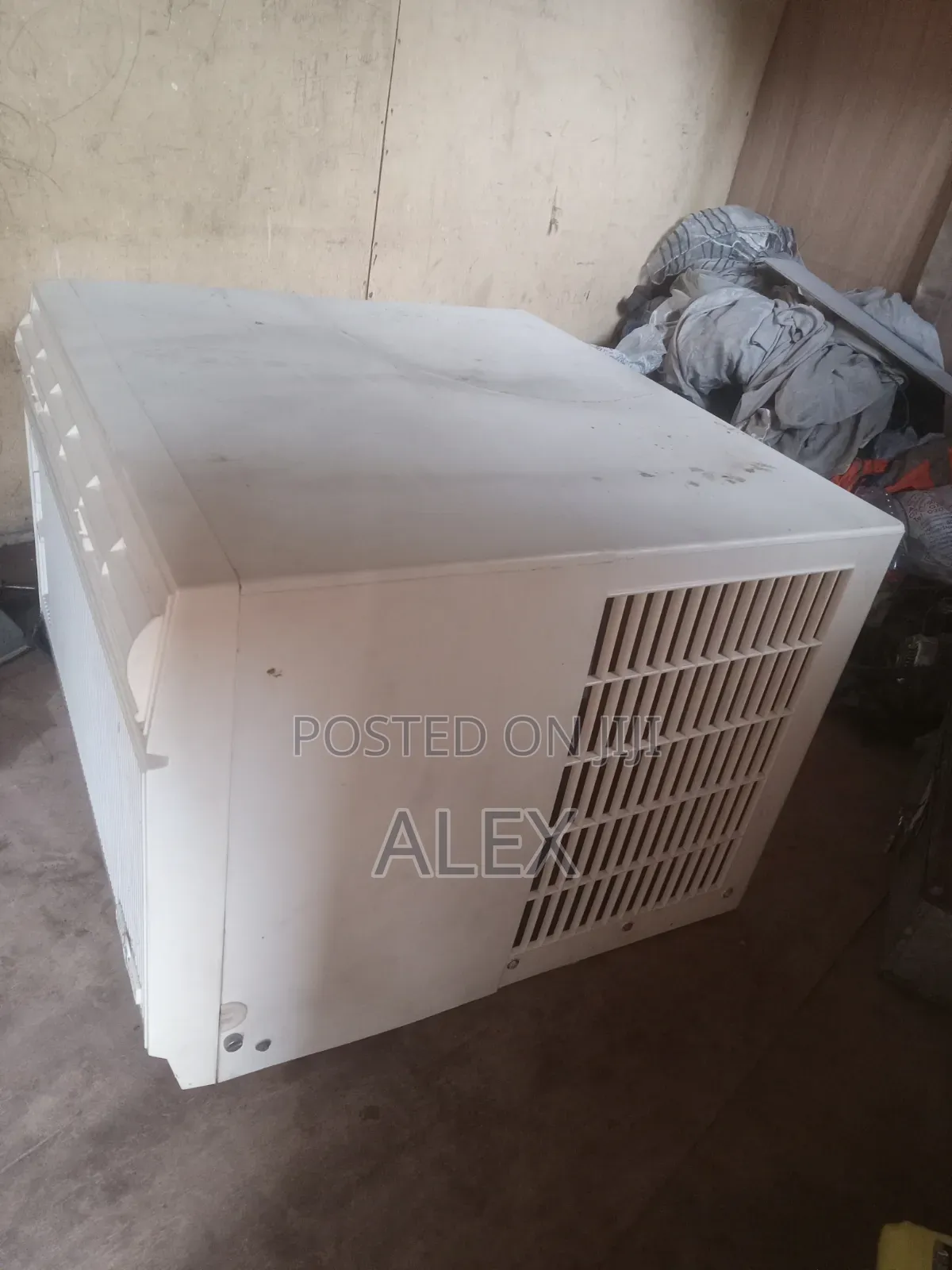Window Air Conditioner 2.HP