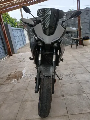Yamaha FZ 2021 Silver