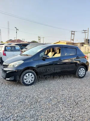 Toyota Vitz 2012 Black