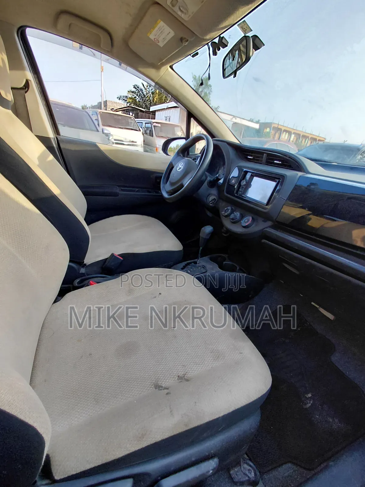 Toyota Vitz 2012 Black