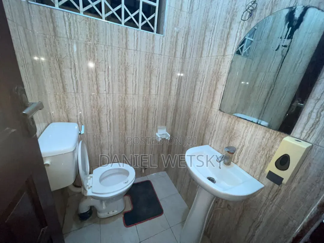 2bdrm House in Anyaa Nic Top for rent