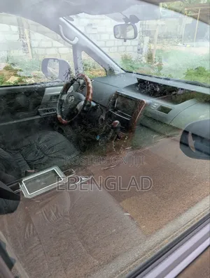 Toyota Voxy 2010 Black