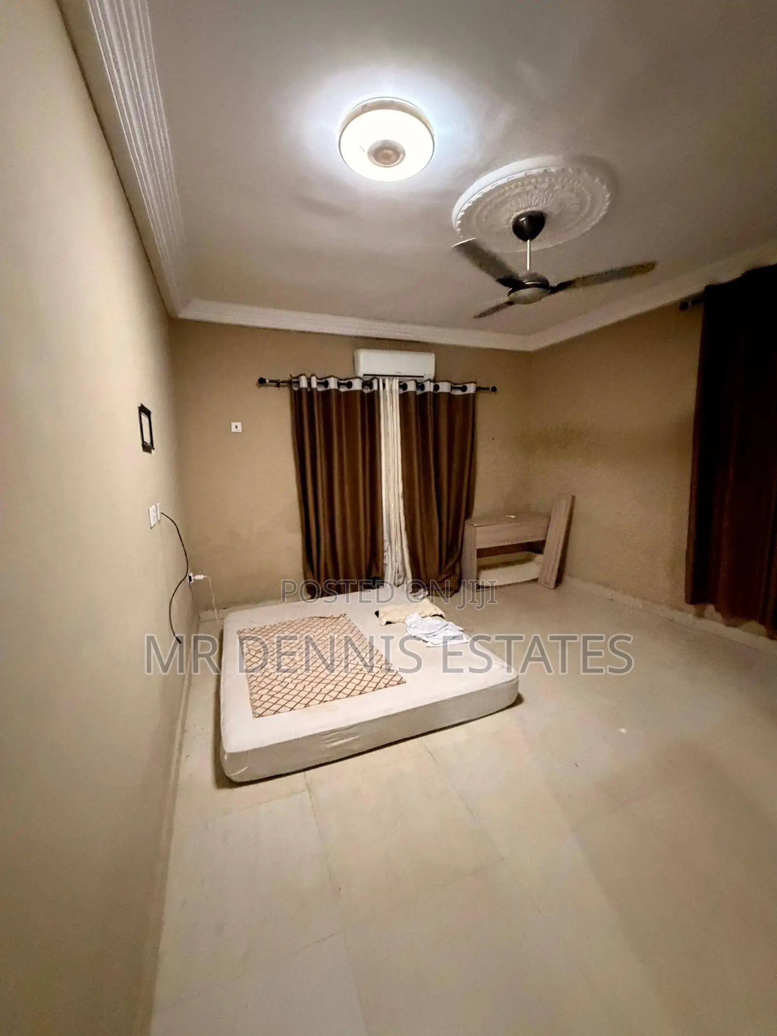 5bdrm House in Weija , Old Barrier for rent