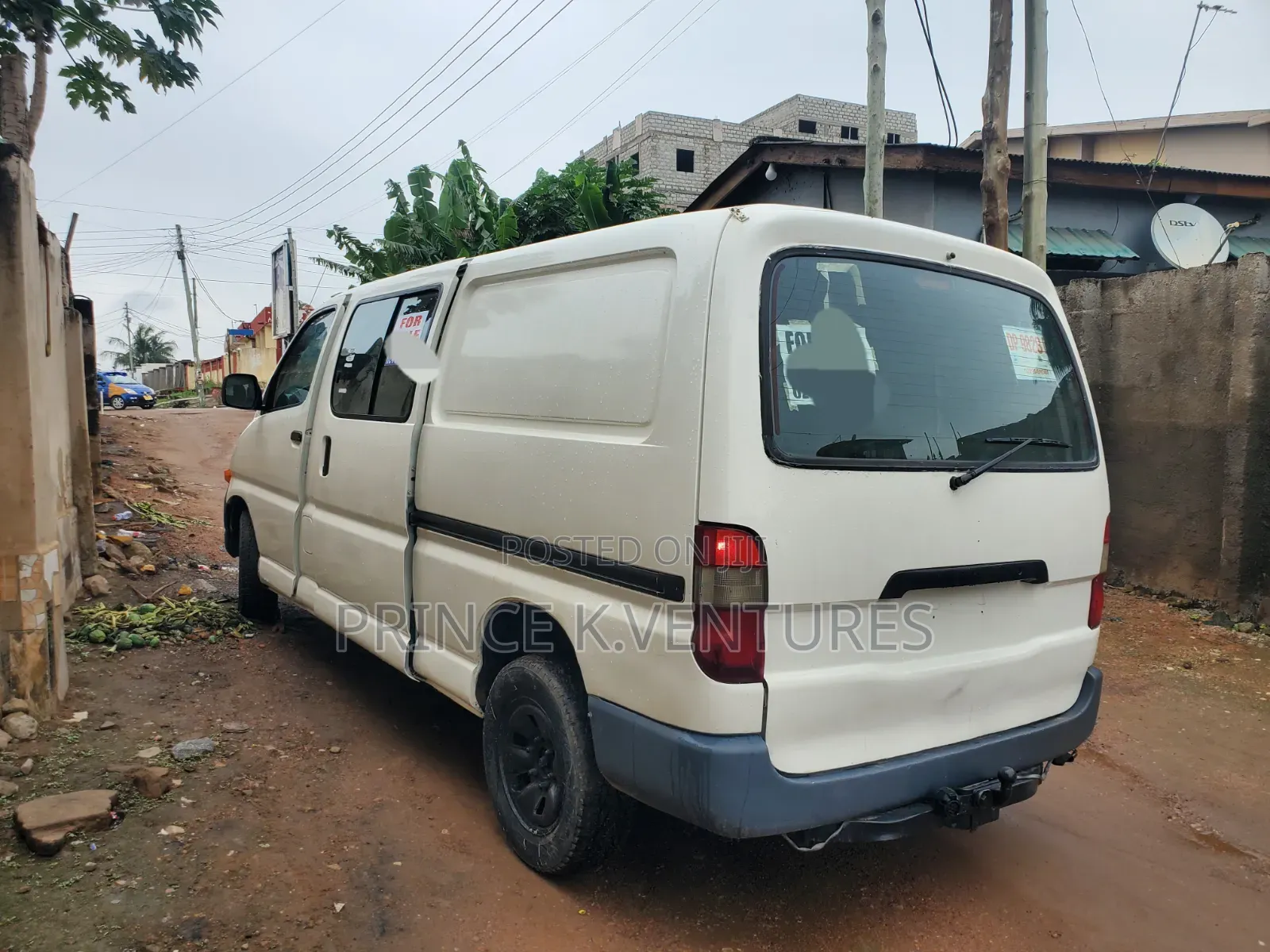 Toyota HiAce 2008 White