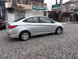 Hyundai Accent 2013 Silver