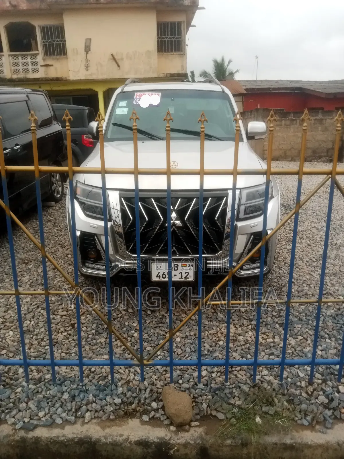 Mitsubishi Pajero 2012 Silver
