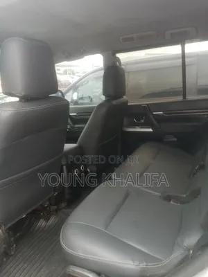 Mitsubishi Pajero 2012 Silver
