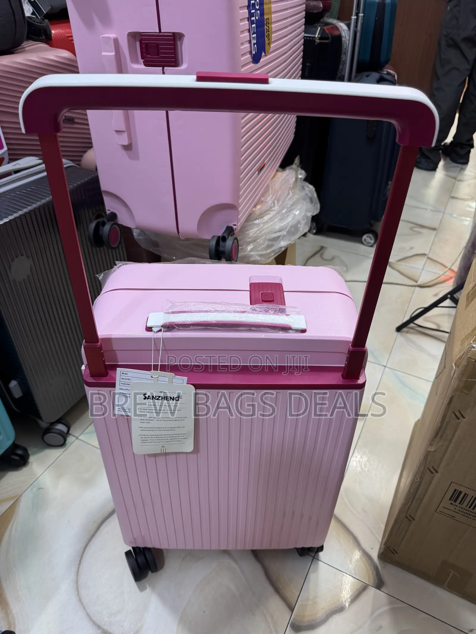 Premium Quality Sanzheng Wide Handle 20 Inches Hand Luggage.