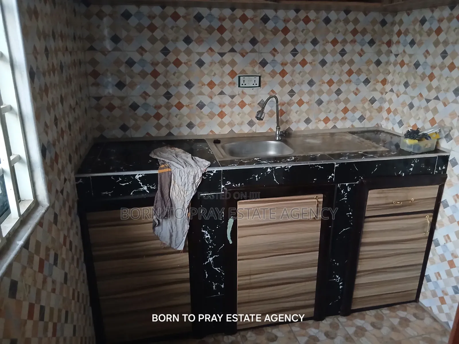 2bdrm Apartment in Born To Pray Estate, Ejisu-Juaben Municipal for rent