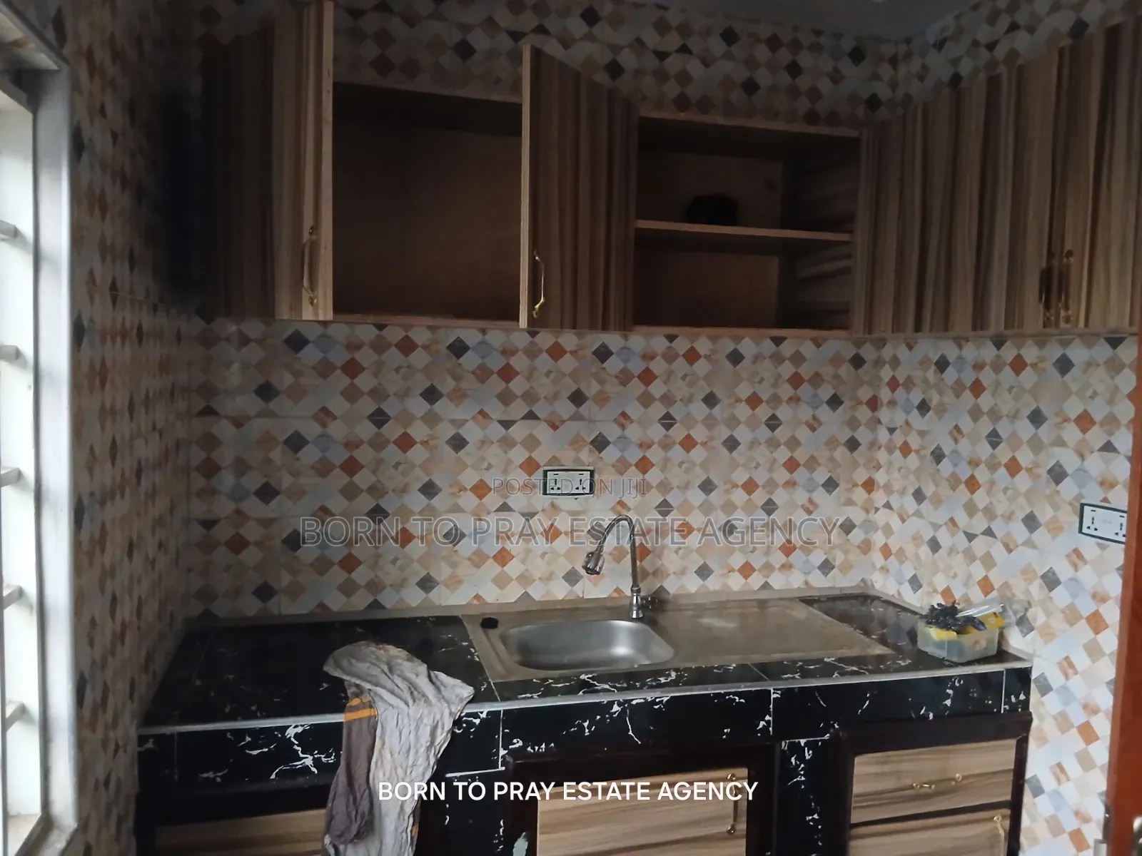 2bdrm Apartment in Born To Pray Estate, Ejisu-Juaben Municipal for rent