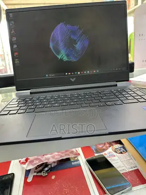 Laptop HP Victus 16 16GB Intel Core i7 HDD+SSD 1T