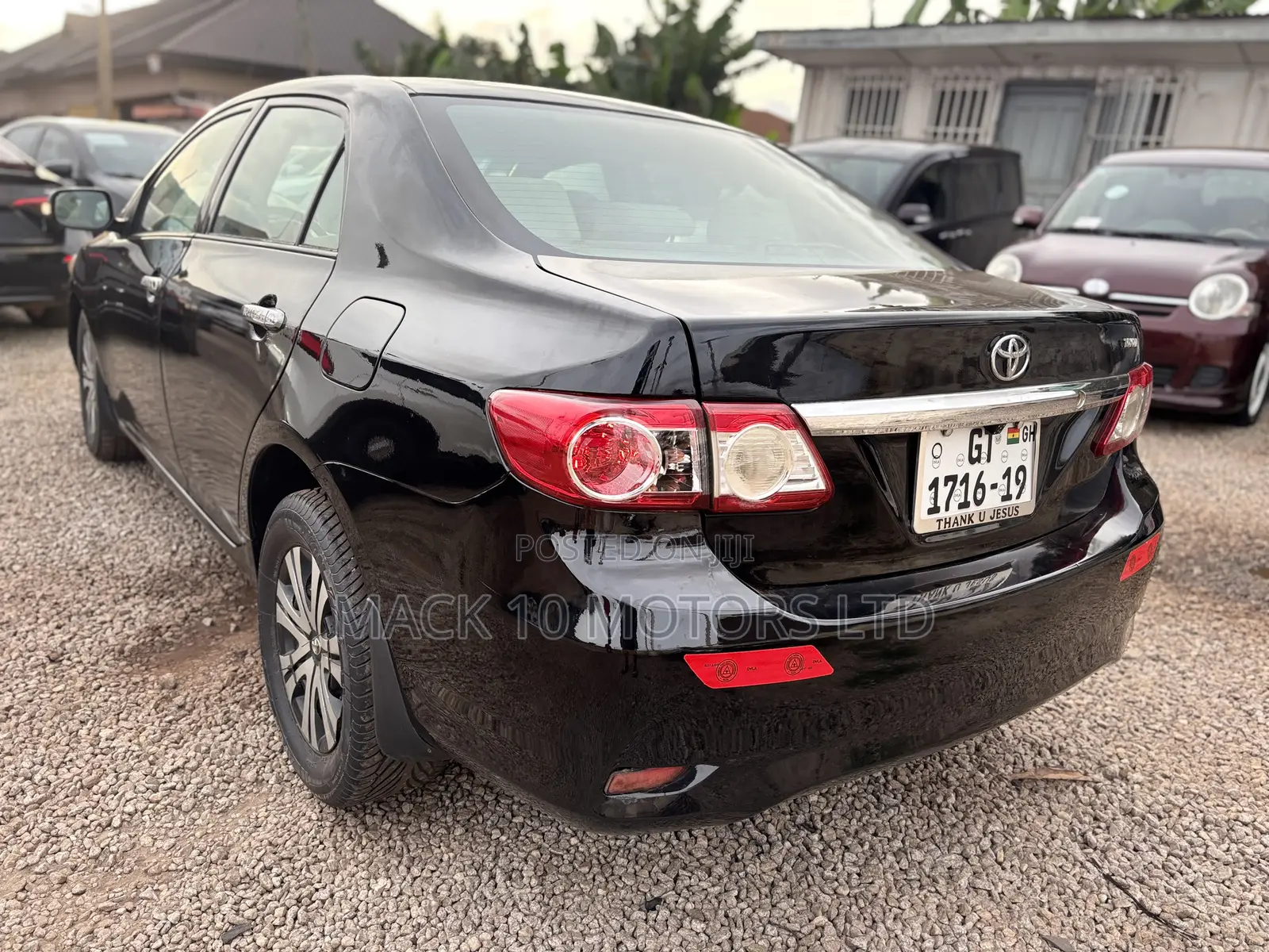Toyota Corolla LE 4dr Sedan (1.8L 4cyl 4A) 2013 Black