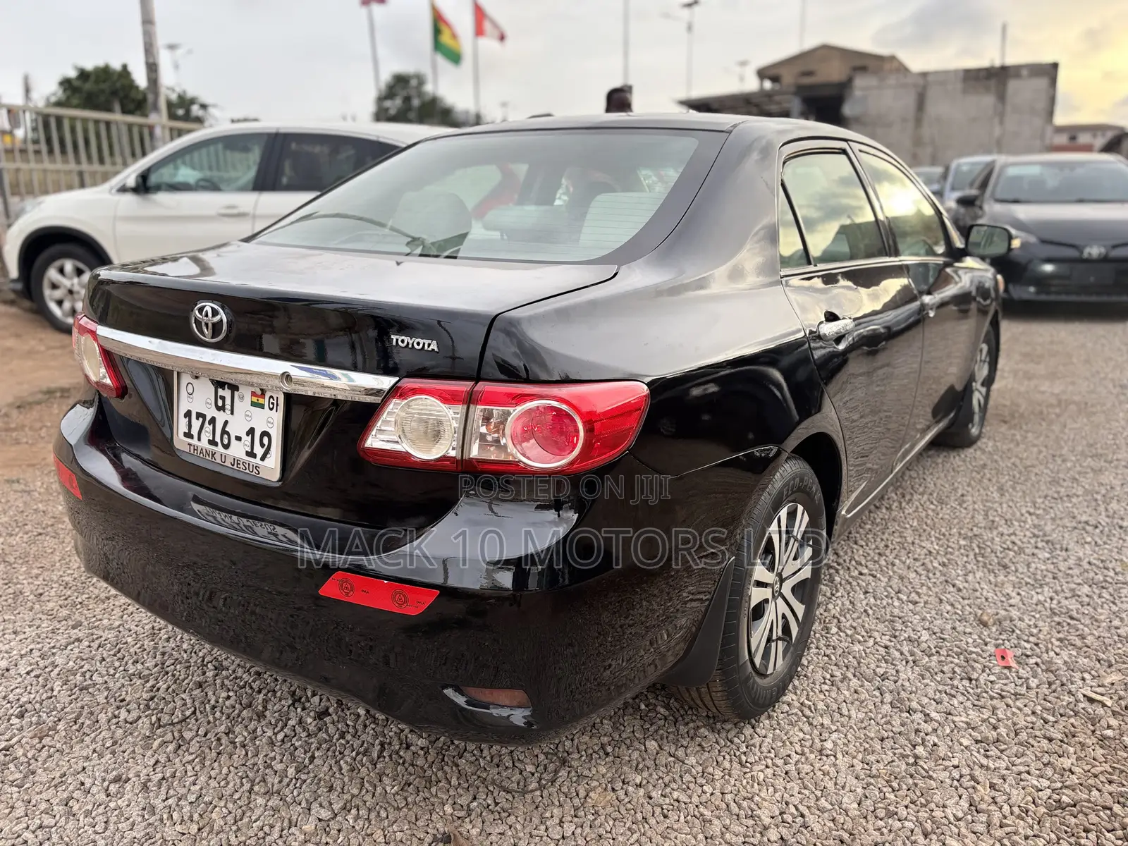 Toyota Corolla LE 4dr Sedan (1.8L 4cyl 4A) 2013 Black