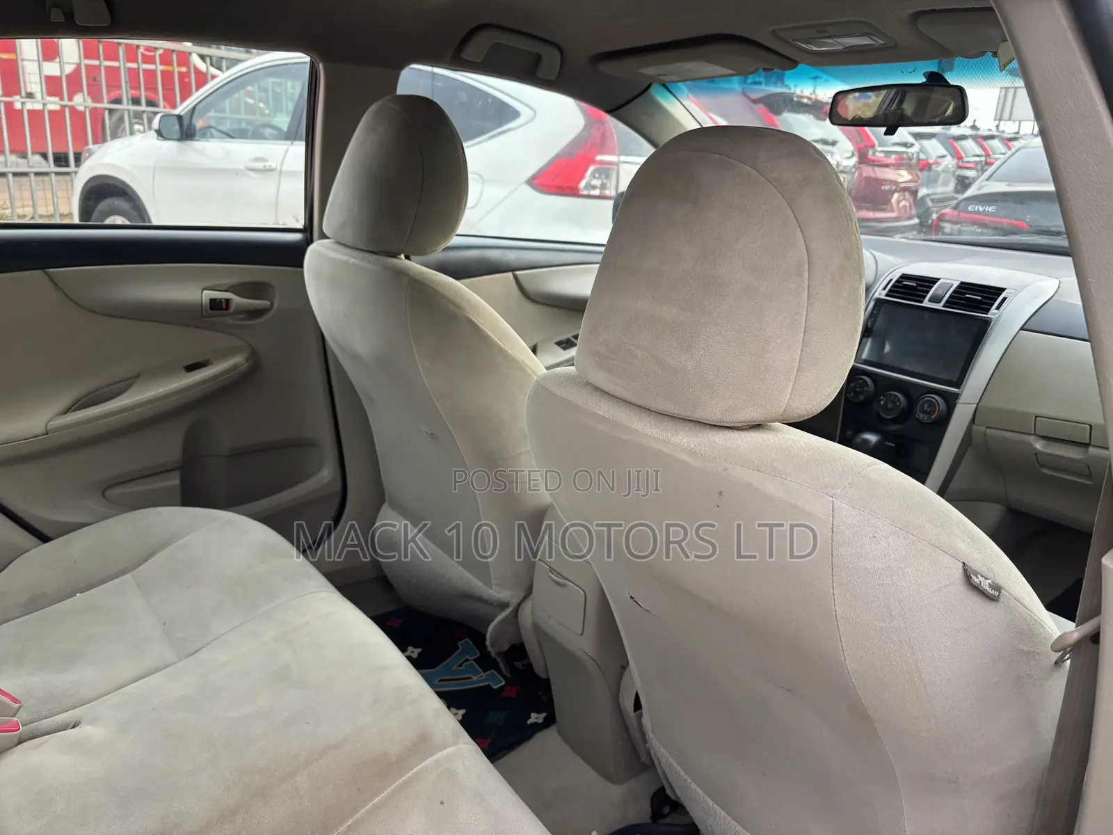 Toyota Corolla LE 4dr Sedan (1.8L 4cyl 4A) 2013 Black