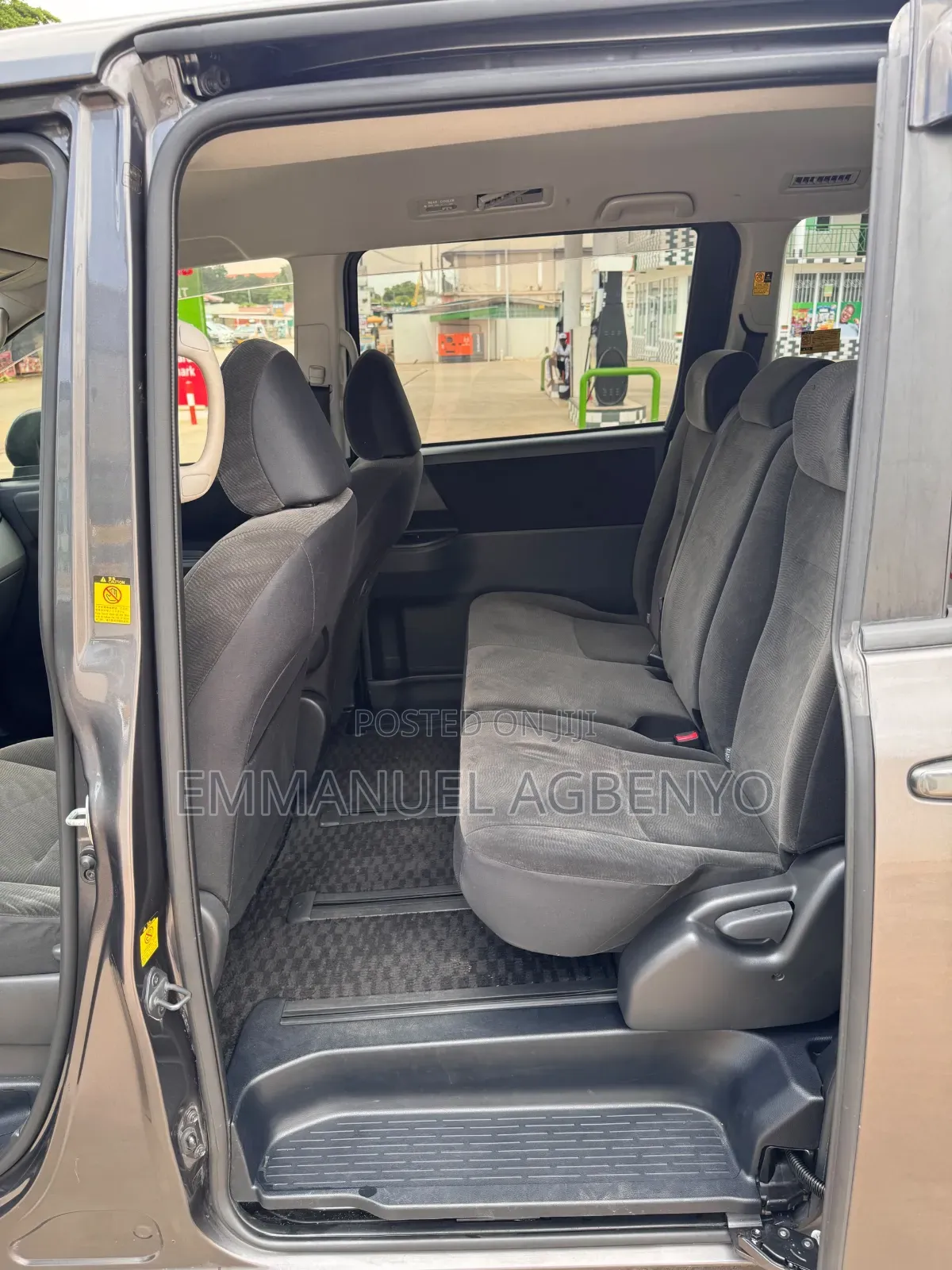 Toyota Voxy 2012 Gray